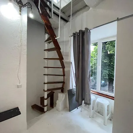 Bunina 37 Loft-2 Apartment